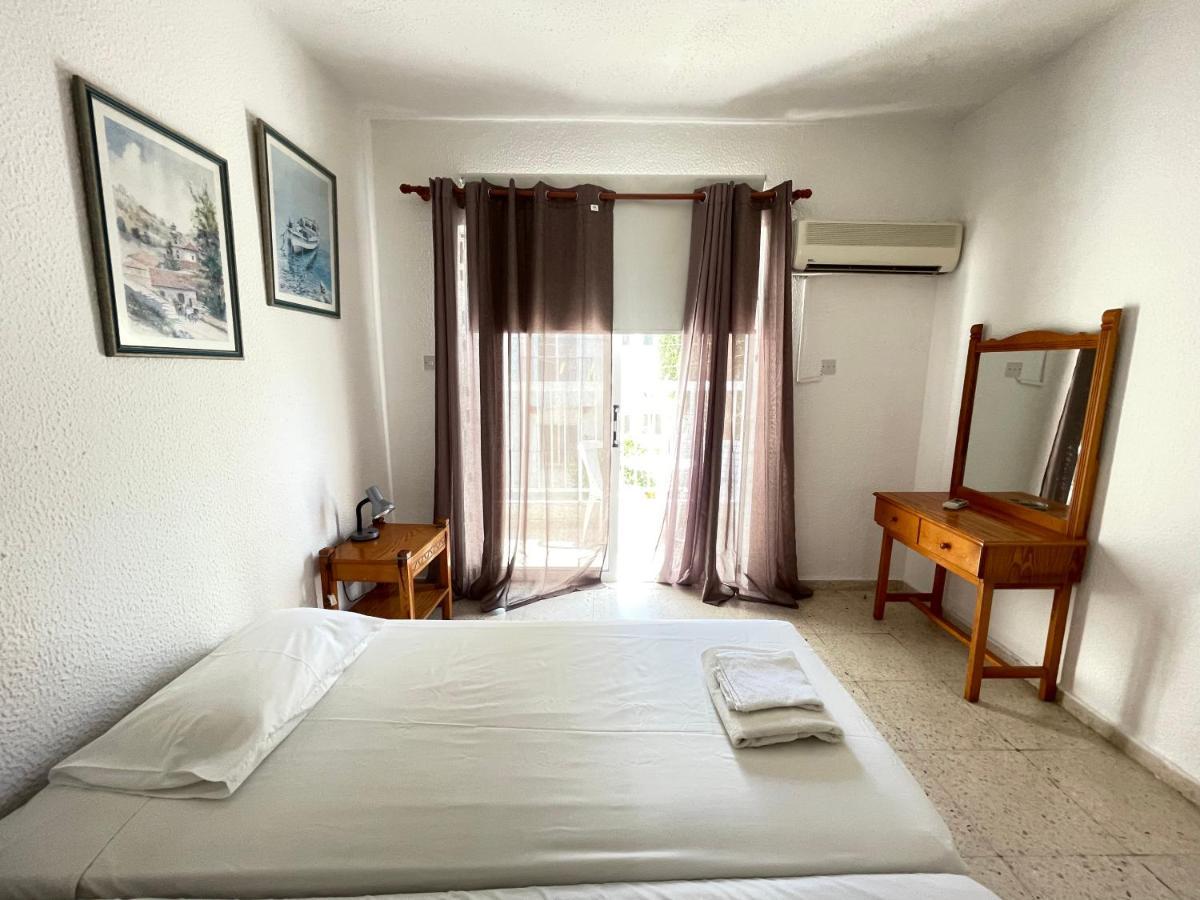 Dream Studio270M From The Beach Paphos ภายนอก รูปภาพ