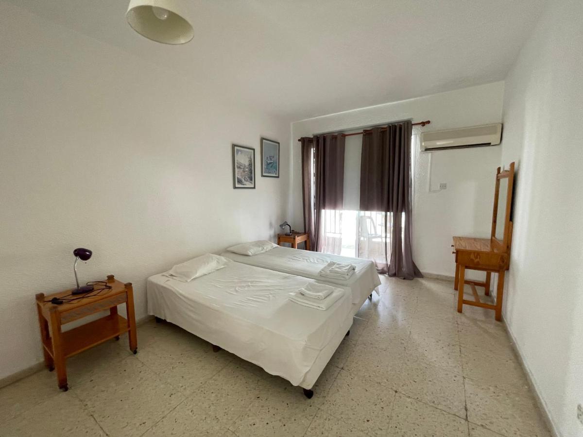 Dream Studio270M From The Beach Paphos ภายนอก รูปภาพ